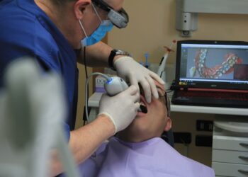 The Best Dental Implants: Restoring Smiles with Confidence